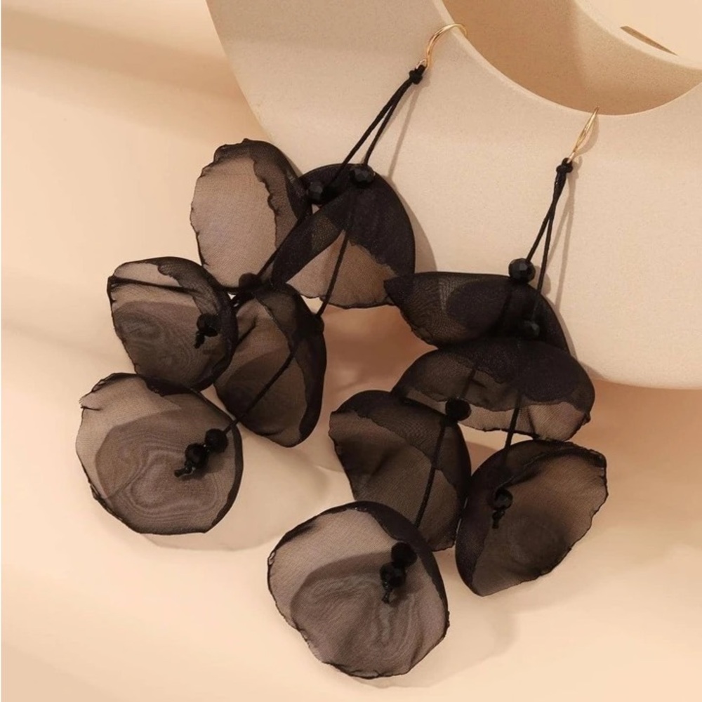 NEW Lace Drop Earrings